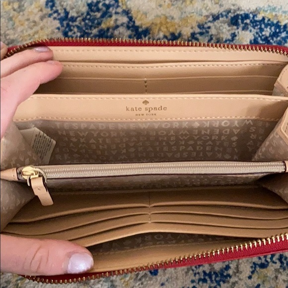 Kate Spade Wallet - Picture 2 of 4
